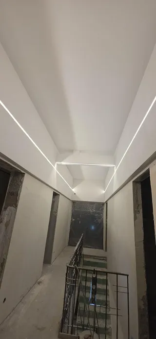 Neue LED-Beleuchtung im Treppenhaus